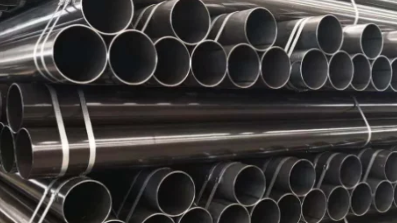 What Variables Decide the Material Choice for Schedule 20 Steel Pipes?